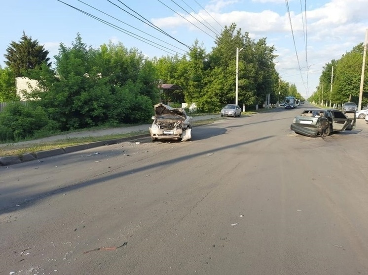 Водитель сломал ребра в ДТП на Ульянова в Брянске