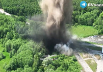 Мощный взрыв произошёл на стыке границ Украины, Белоруссии и России и был запечатлён на видео, которое выложил Telegram-канал «Военкоры Русской Весны»