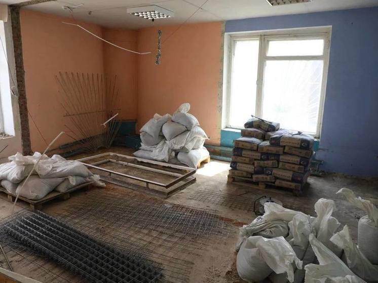 Ратмир Мавлиев проверил ход капремонта детской школы искусств