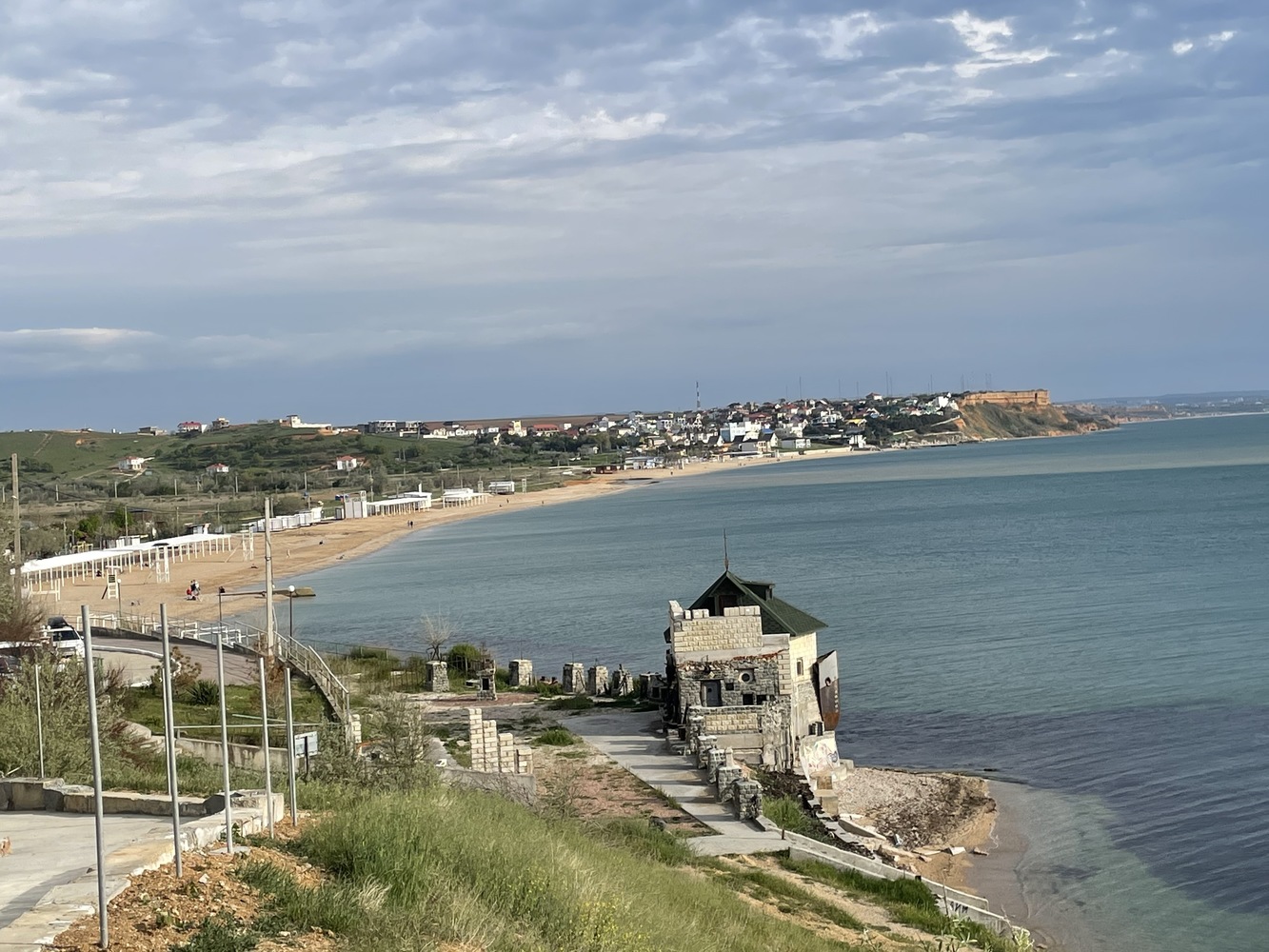 Как в Крыму готовят пляжи к курортному сезону-2023