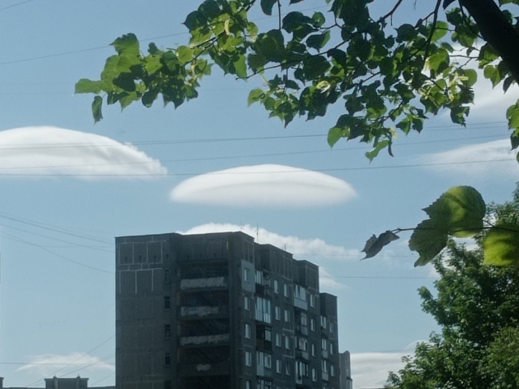  Над Калининградом заметили редкие лентикулярные облака