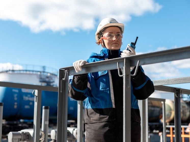 «Газпром нефть» увеличила поставки топлива на Чукотку