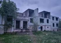 Прокуратура Хабаровского района возбудила уголовное дело в связи с гибелью подростка в заброшенном здании в селе Некрасовка