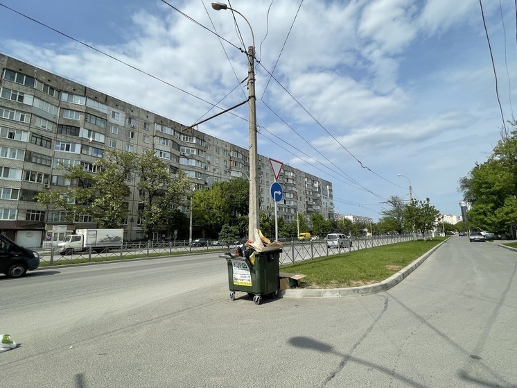 Крымчанам напоминают об оплате за вывоз мусора по смс
