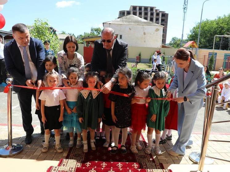 Премьер Дагестана принял участие в открытии нового детского сада