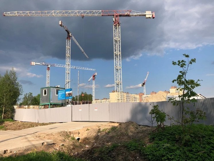 «Песочка» на контрастах: как влияет на больничный поселок московский застройщик «Самолет»