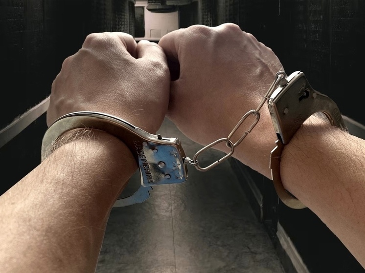 В Омске под суд пойдет мужчина, избивавший свою 15-летнюю дочку кочергой