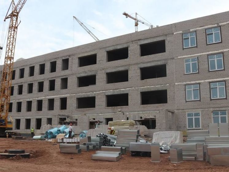 В Уфе продолжают строительство школы на 1225 мест