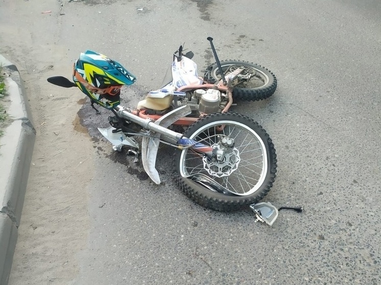 Несовершеннолетний мотоциклист пострадал в ДТП в Соколе