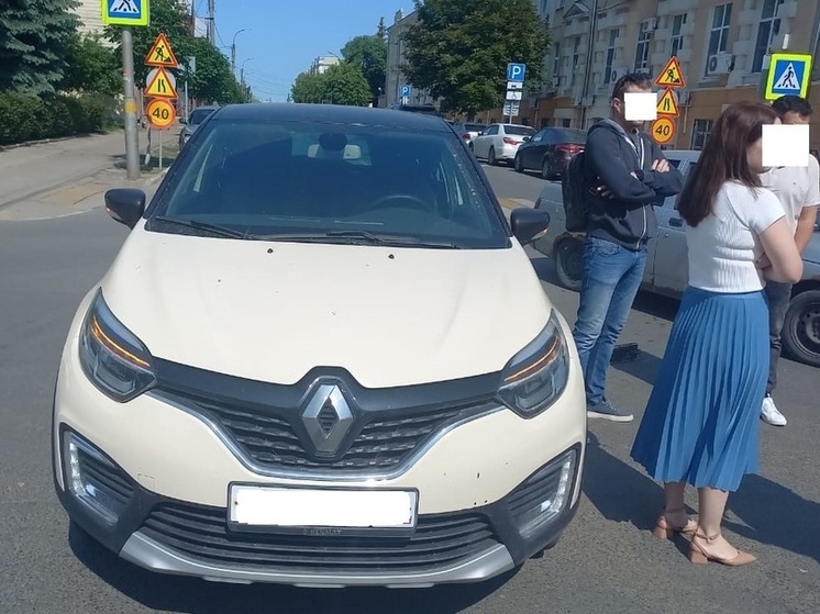 На улице Радищева в Рязани водитель Renault сбила 13-летнего подростка