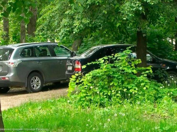 С начала 2023 года в Рязани составили 1236 актов за нарушение правил парковки