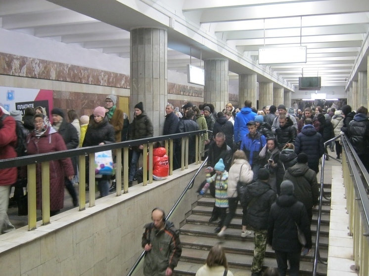 Жители Новосибирска смогут бесплатно проехать в метро, зачитав стихи Пушкина