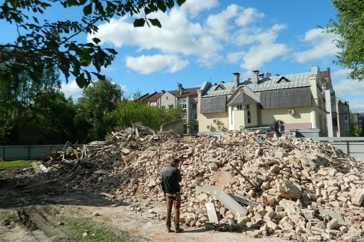 В Ярославле обсудили проекта дома, который построят на месте исторического здания