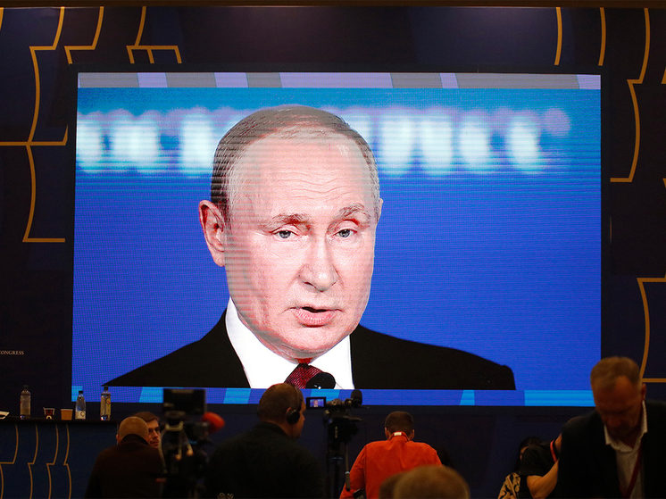 Песков сообщил, что пленарное заседание ПМЭФ с Путиным обязательно состоится
