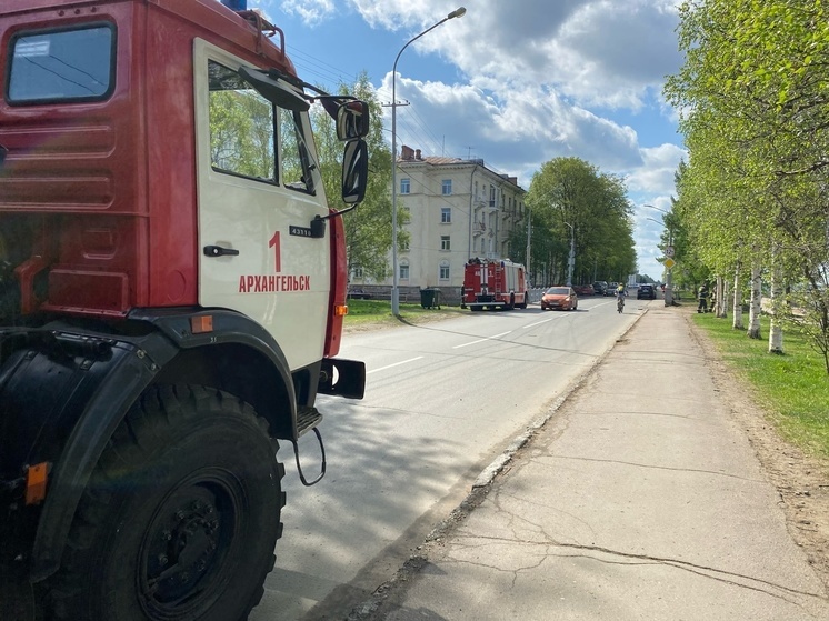 В Архангельской области участились пожары с переходом огня на соседние здания