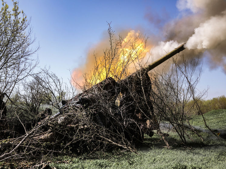 Российские артиллеристы уничтожили по Херсоном гаубицу Д-30 и САУ «Акация» ВСУ