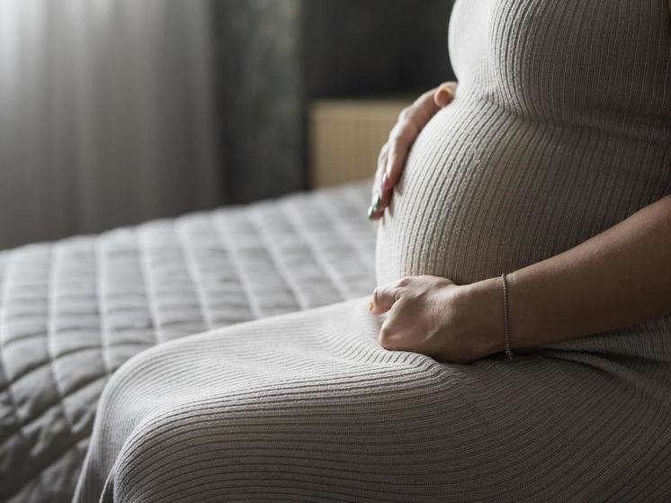 Гинеколог Банный посоветовал беременным перейти на дробное питание при токсикозе