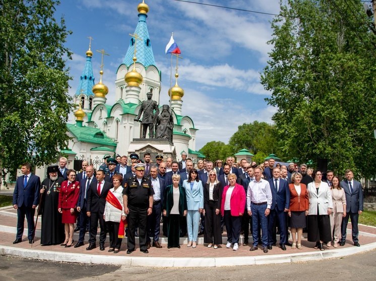 Делегация из Серпухова участвует в торжественных мероприятиях в Благовещенске