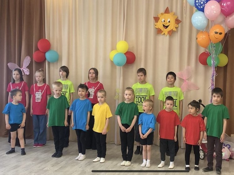 Судебные приставы Серпухова устроили праздник детям из Семейного центра