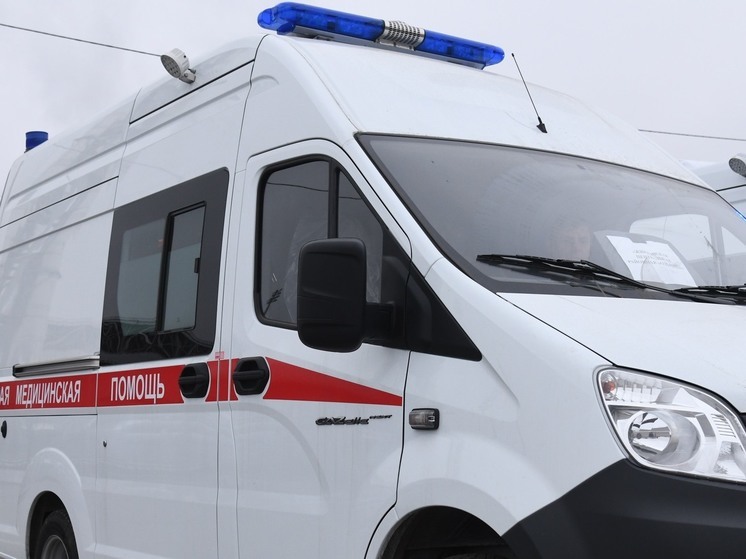 Под Волгоградом 33-летняя автоледи без прав на ВАЗе опрокинулась в кювет