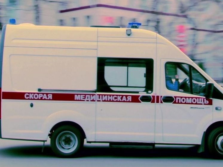 В Курске на проспекте Дериглазова автомобилист наехал на 23-летнего парня на электроскутере