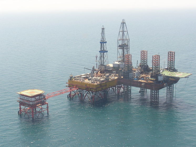"Черноморнефтегаз приостановил добычу газа и конденсата