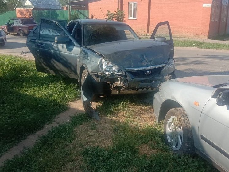 В ДТП в Марксе пострадал младенец