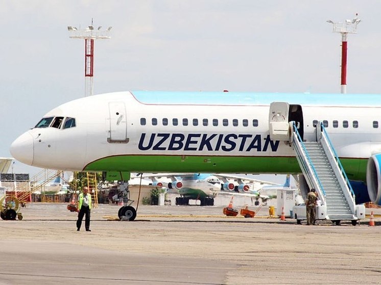 Калининградские врачи спасли человека на борту самолета во время полёта