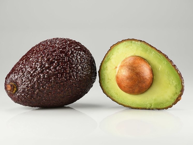 Диетолог сообщила, почему потребление авокадо стоит ограничить