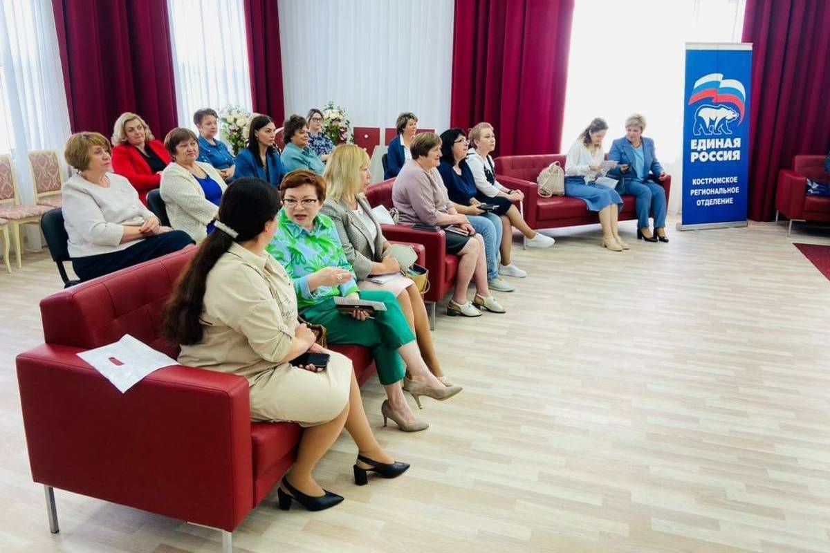 В городе Нерехте прошел семинар-совещание актива федерального партийного проекта «Женское движение Единой России»