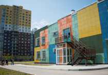 В новом микрорайоне ЖК «Петроглиф Парк» строят детский сад. Учреждение рассчитано на 90 мест, сообщили в пресс-службе мэрии Хабаровска.