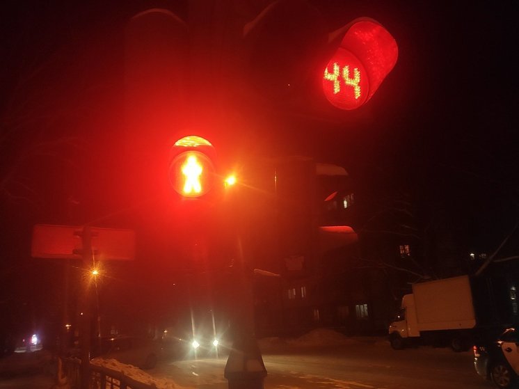 В Вологде на улице Северной, где насмерть сбили девочку, начали устанавливать светофор