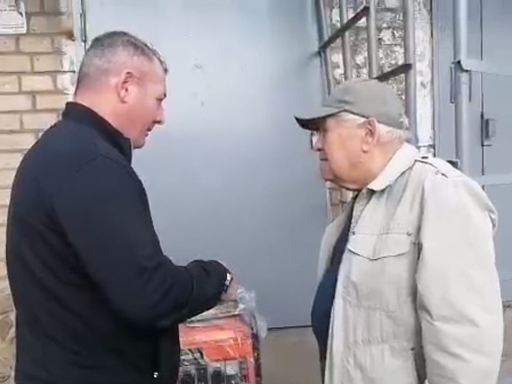 Ветеран труда из Читы купил и передал генератор в зону СВО