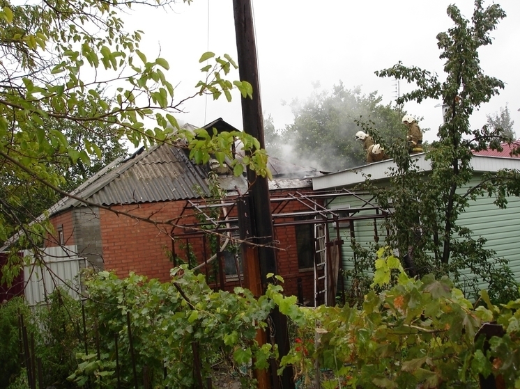 В Новошахтинске во время пожара в частном доме погиб пенсионер