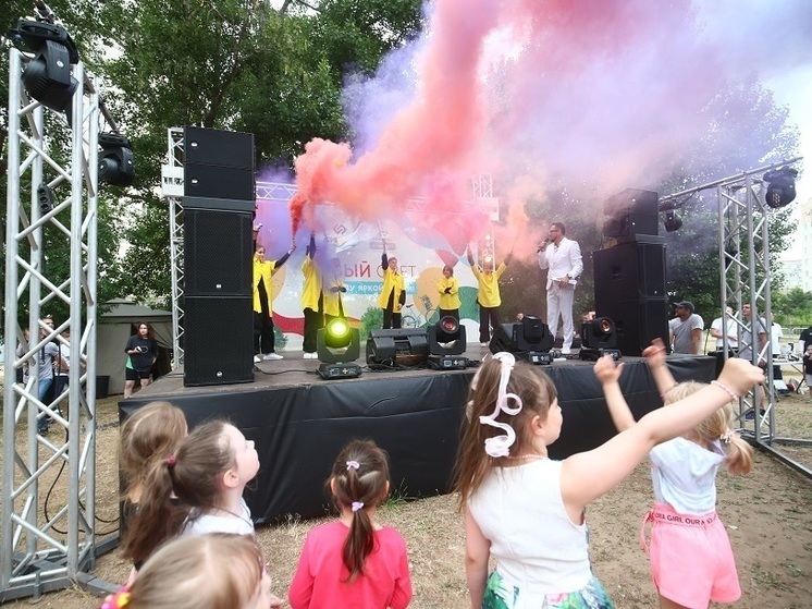 В Волгограде «Синара-Девелопмент» провела праздник в ЖК «Новый Свет»