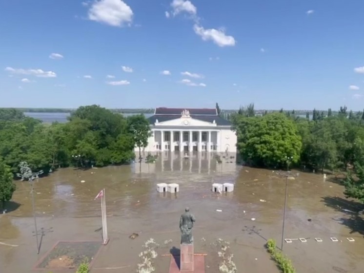 Глава Новой Каховки Леонтьев заявил, что город затоплен