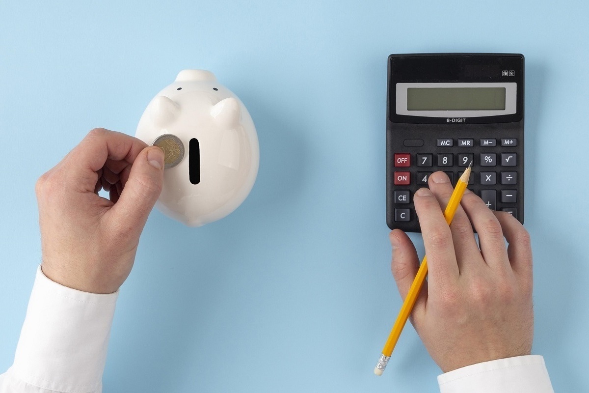 Финансист рассказал, как сэкономить на привычных вещах