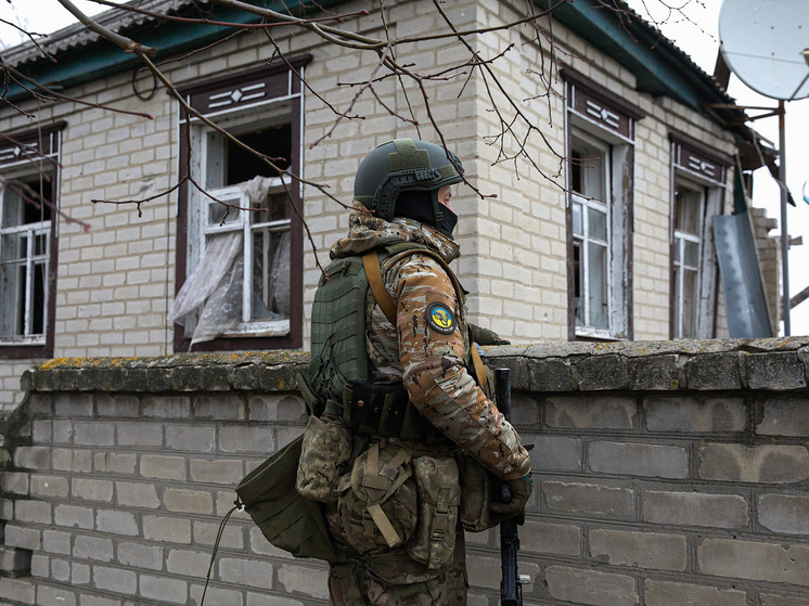 В Сети появились кадры расстрела украинскими заградотрядами отступающих военных ВСУ