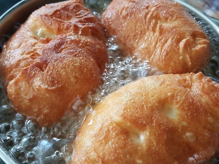 Забытый рецепт пирожков из советской столовой: такую вкуснятину невозможно забыть