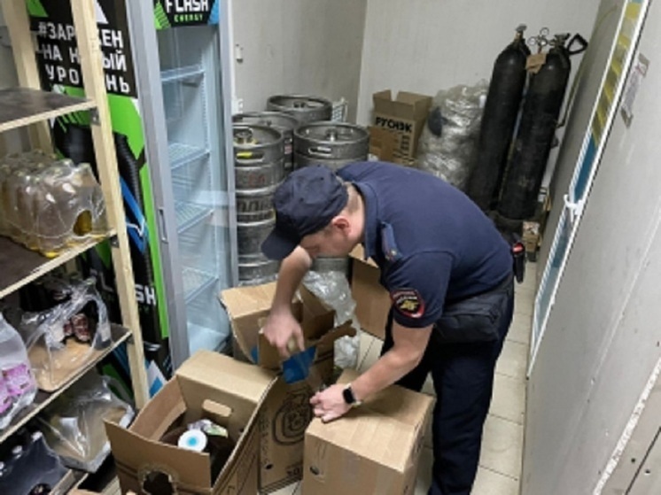 Сидр самарского производства изъяли сотрудники полиции в Екатеринбурге