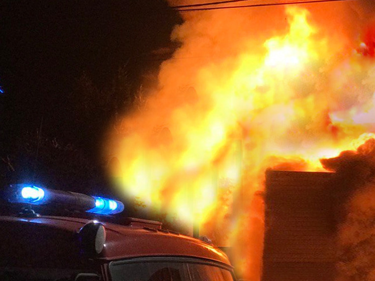 В Ивановской области в ночь на 7 июня пожарные тушили частный дом и баню, погибла женщина