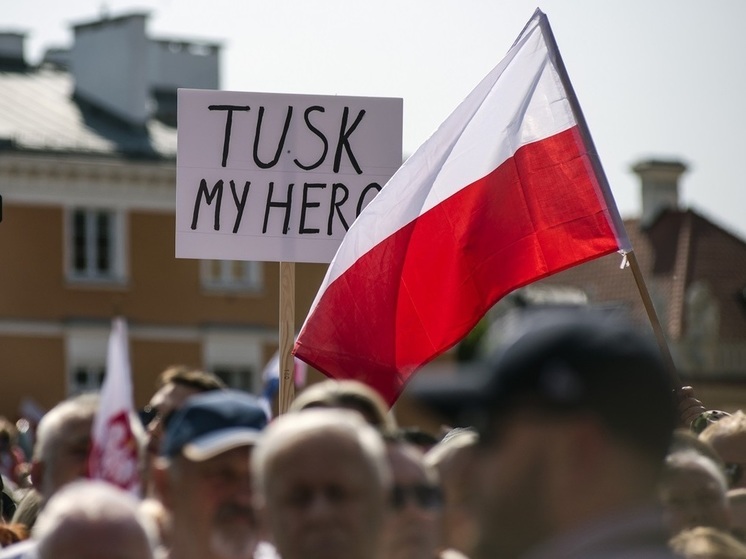 Поляки обеспокоены появлением товаров с изображением Бандеры в центре Кракова