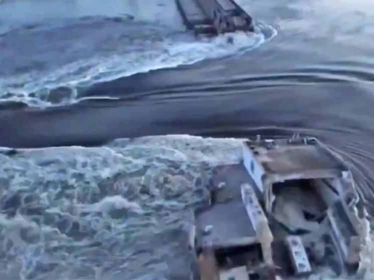 После разрушения Каховской ГЭС около 2,7 тысячи домов оказались подтопленными