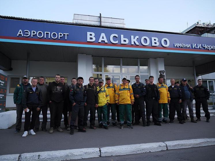 В Архангельск вернулись огнеборцы после ликвидации пожаров в Тюменской области