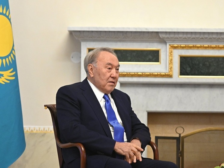 В Казахстане решили закрыть офис Назарбаева