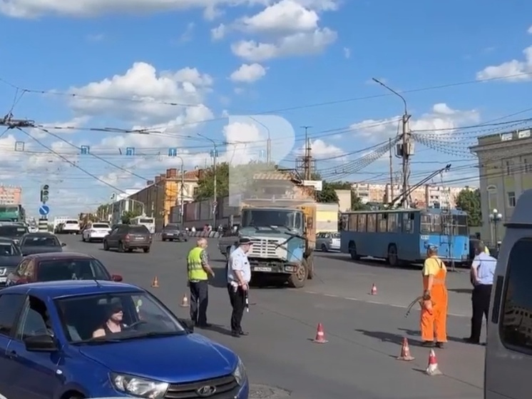 В центре Рязани произошёл обрыв троллейбусных проводов