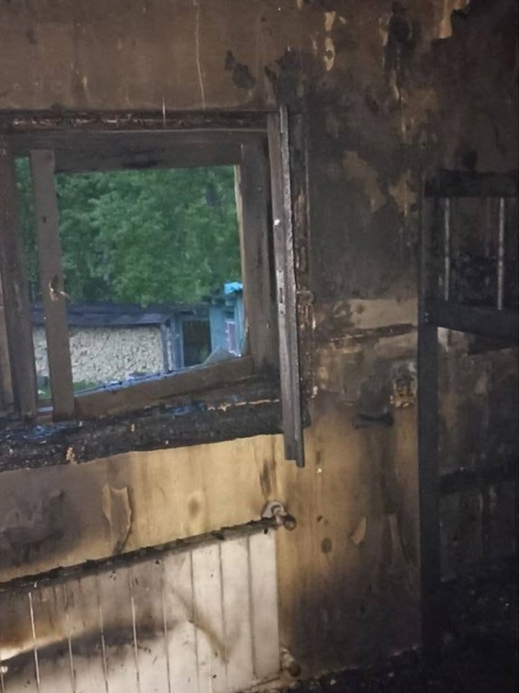Многодетная семья из поселка в Карелии собирает деньги после пожара в доме