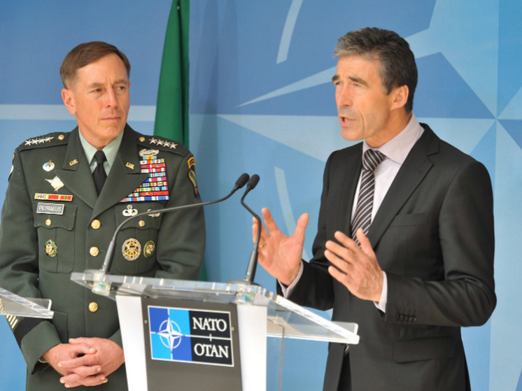 Расмуссен: страны НАТО могут ввести войска на Украину