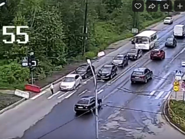  Виновница ДТП в Петрозаводске скрылась в лесу