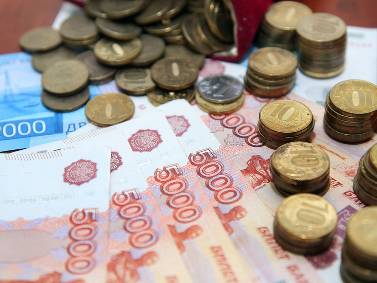 Эксперты дали прогноз валютного курса на лето